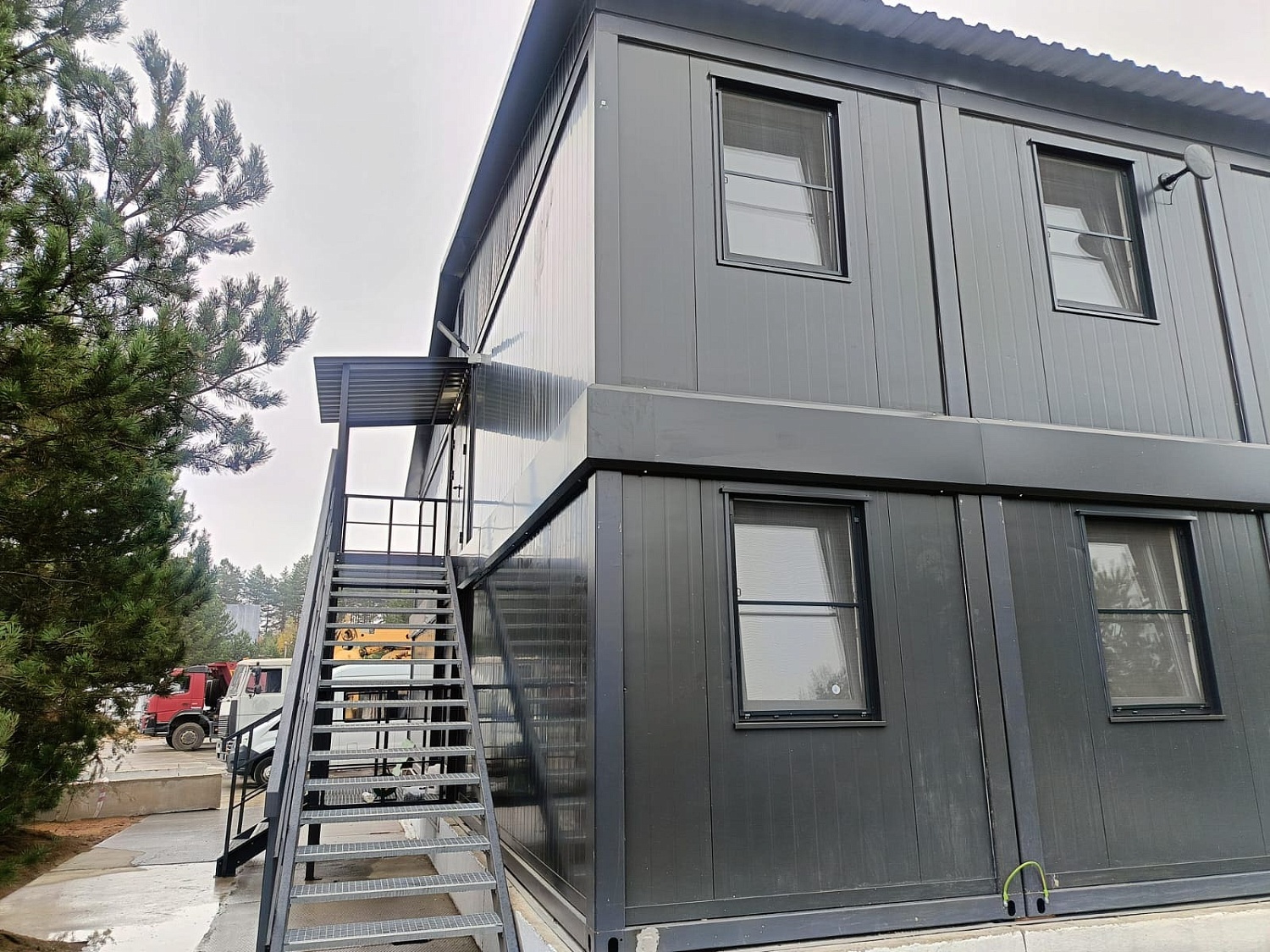 Общежитие на базе 90 модулей "Звезда" в городе  Великий Новгород